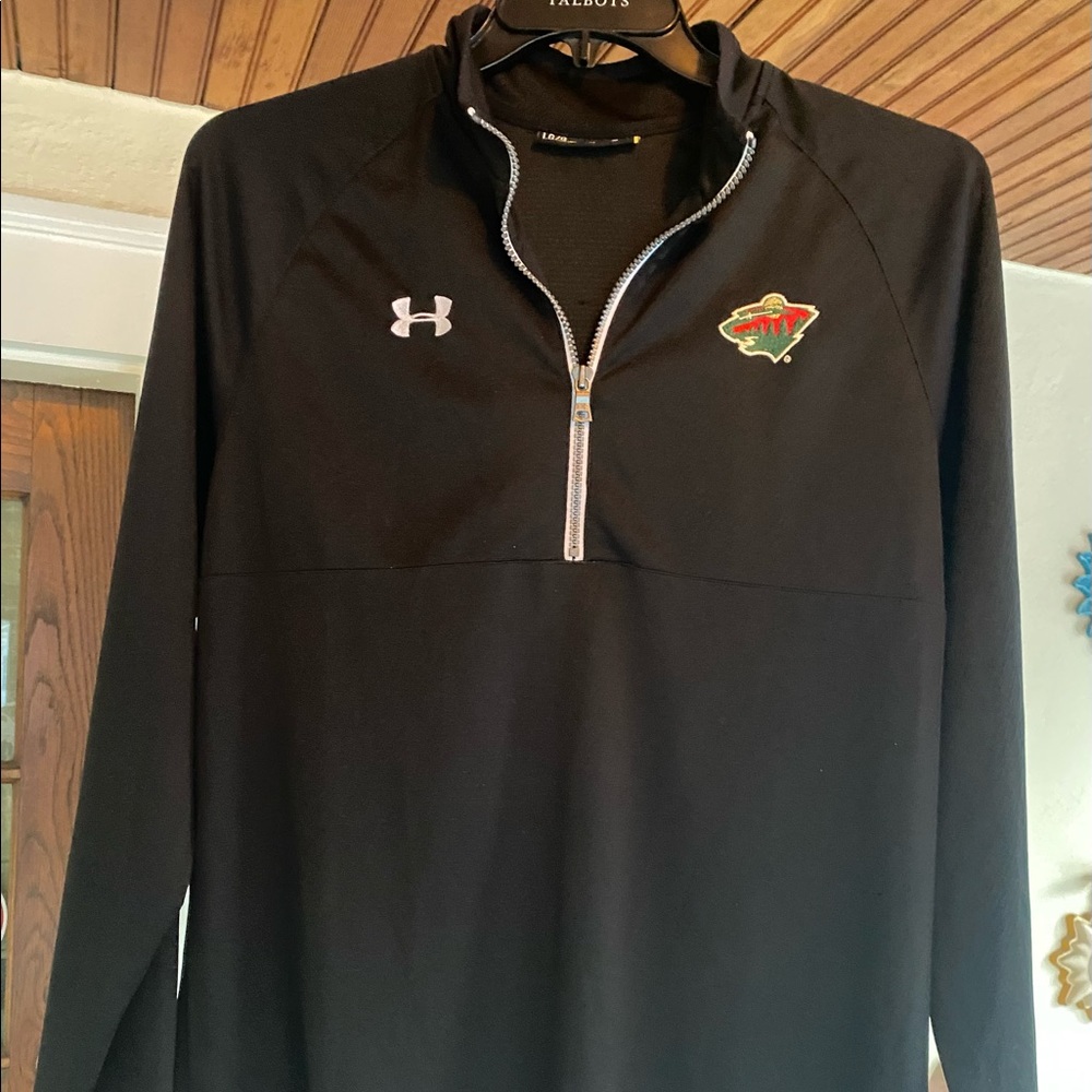 Minnesota Wild UnderArmor Mens Performance wicking pullover.